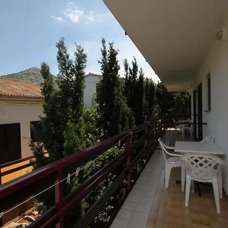 In Starigrad-paklenica With Balcony, Air Conditioning, Wifi 627-5 Apartment Starigrad Paklenica